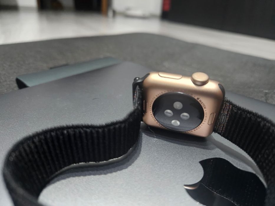 Vand Apple Smartwatch series 3