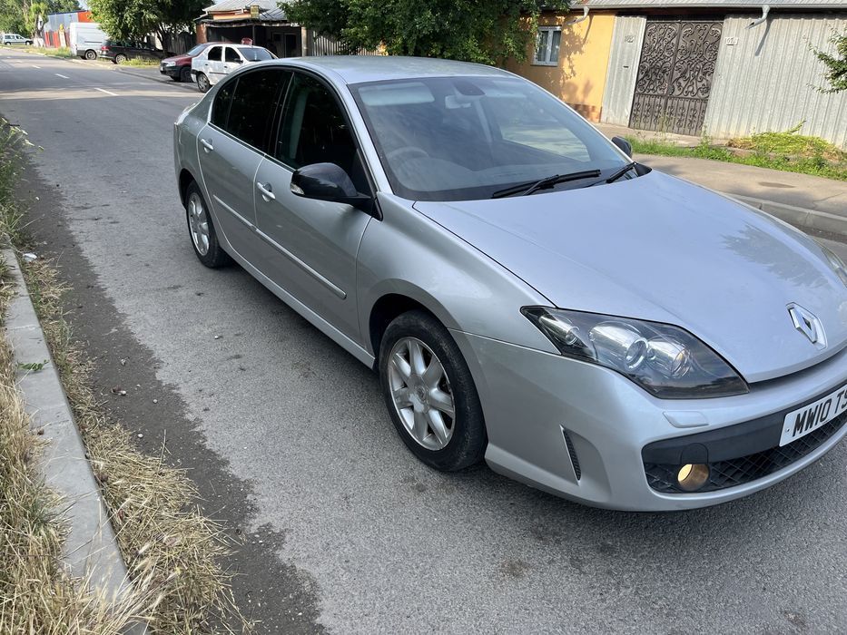 Aripi Renault Laguna 3