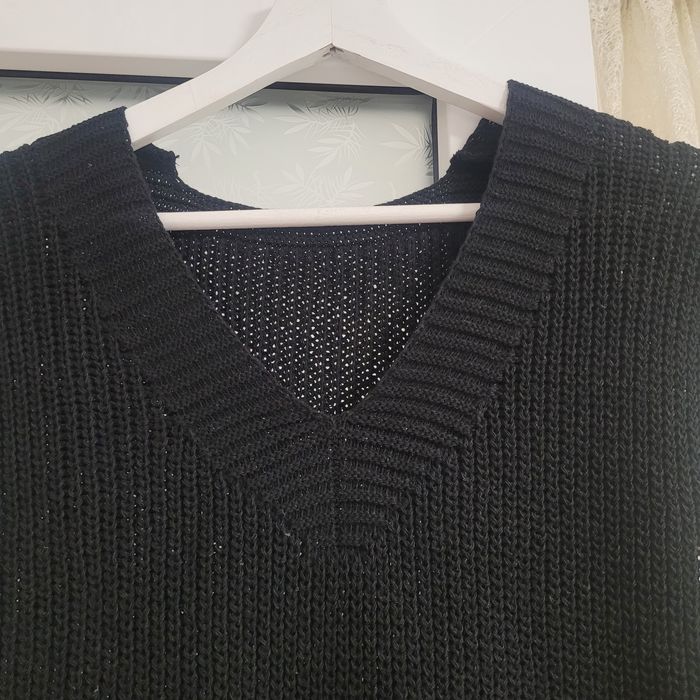 Vesta neagra tricotata