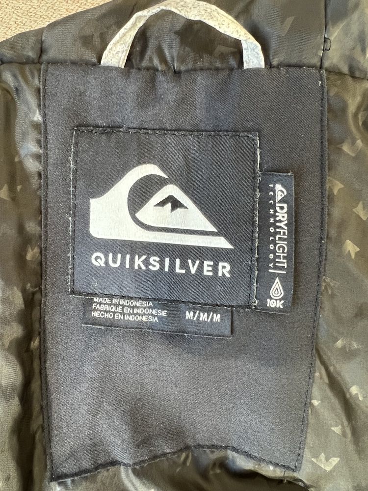 Яке QuikSilver M