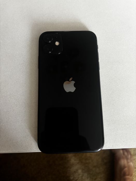 Айфон 11 в хорошем состоянии