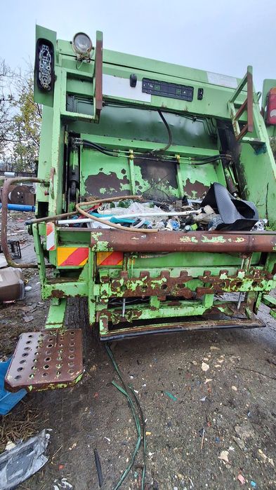 Vand autogunoiera  avia