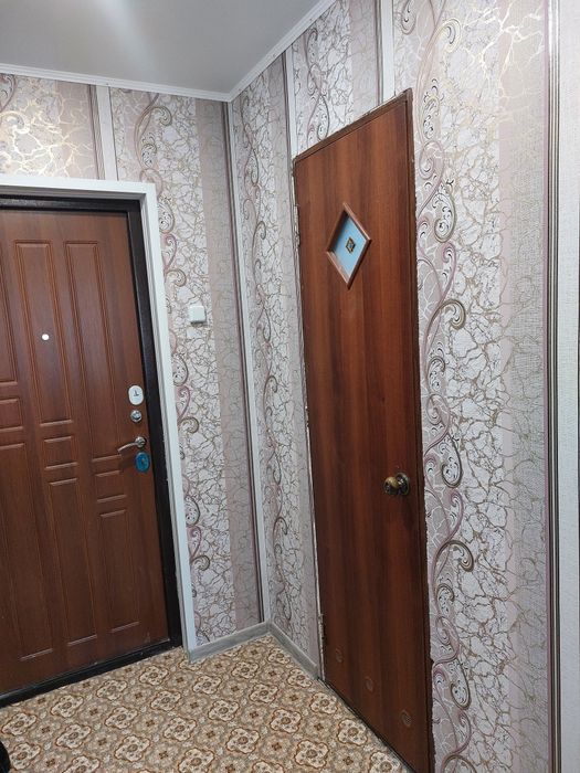 Сдам квартиру на 7 микрорайон 58 4 этаж