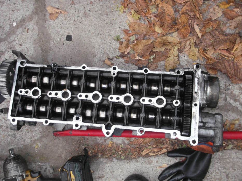 Разпределителни валове за Алфа Ромео 2.4джтд 176 к.с.2002 год.