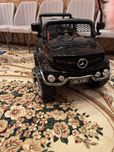 Детский электромобиль mercedes benz v 8
