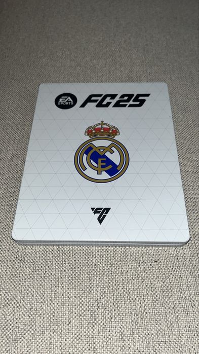 EA FC25 PS5 - Real Madrid Edition Club