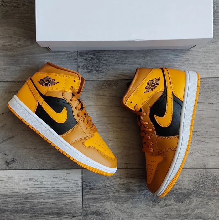 Air Jordan 1 Mid