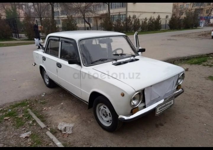 Автомобиль по цене телефона