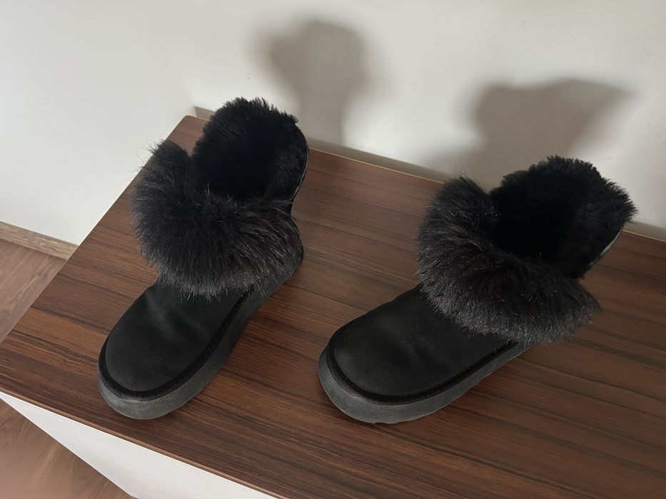 BADURA- черни ботушки с пухче.