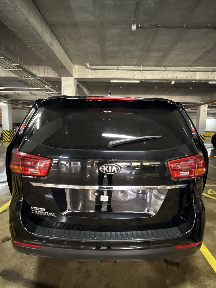 Kia Carnival Sotiladi