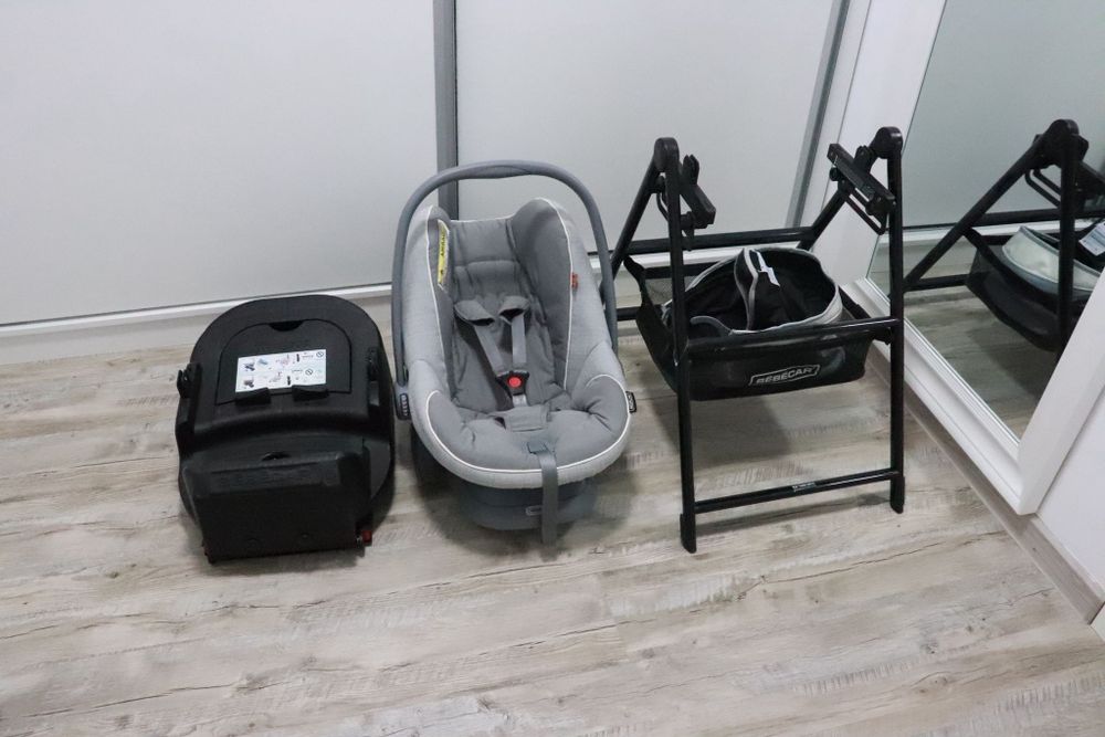 Scoică cu sistem isofix Bebecar