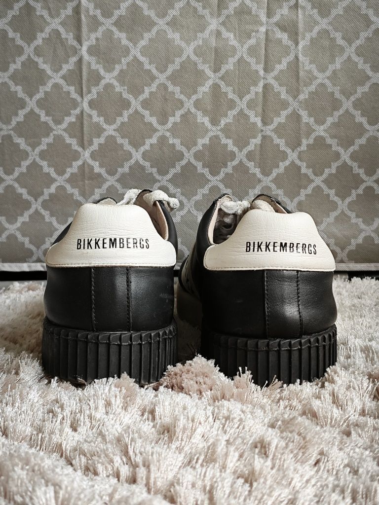 Обувки Bikkembergs