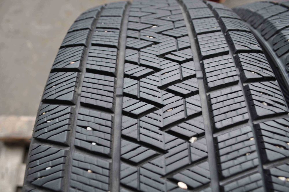 SET 2 Anvelope Iarna 235/50 R19 GRIPMAX Stature MS 99V