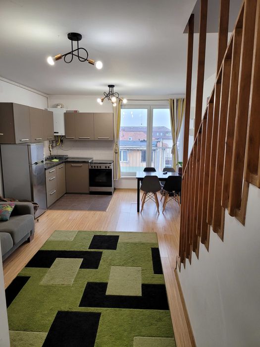 De inchiriat Apartament cu 2 camere lângă UMF și Spital ( 7 noiembrie)