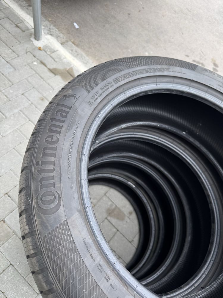Зимни Continental 235/55/19 - DOT 3621