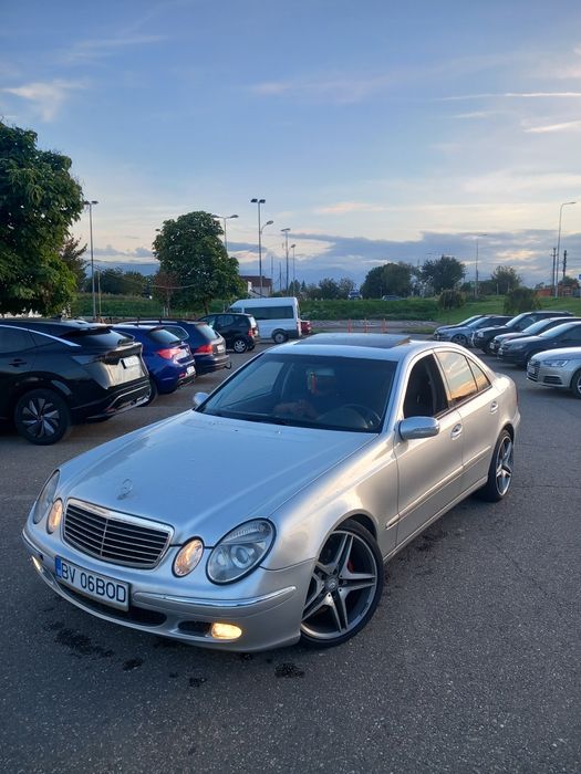 Vînd Mercedes-Benz