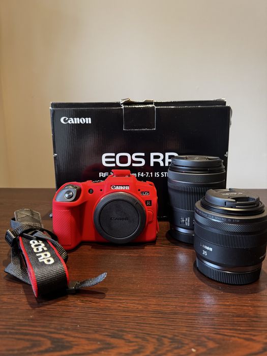 Безогледален фотоапарат CANON EOS RP + два обектива