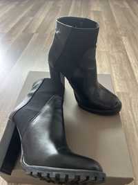 Botine de piele Zara, marimea 36