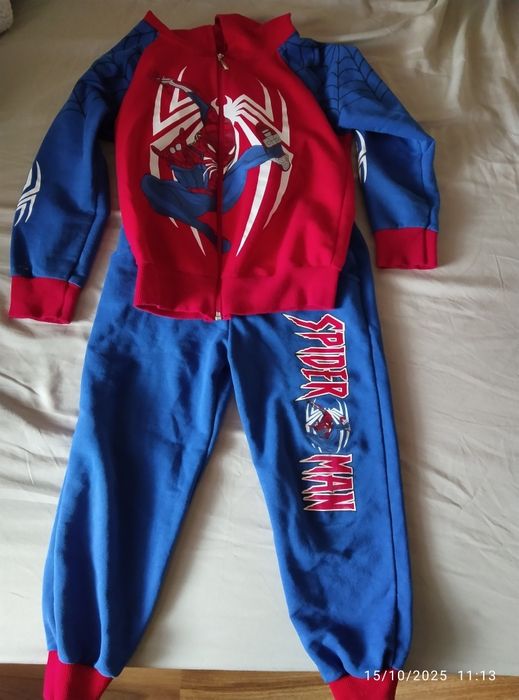 Trening Spiderman 3-4 ani și adidași Nike 28.5