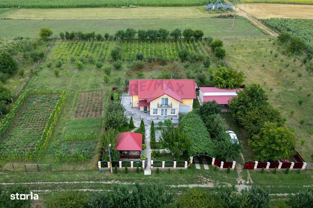 Vila / casa de vanzare in jud. Bacau, Ungureni