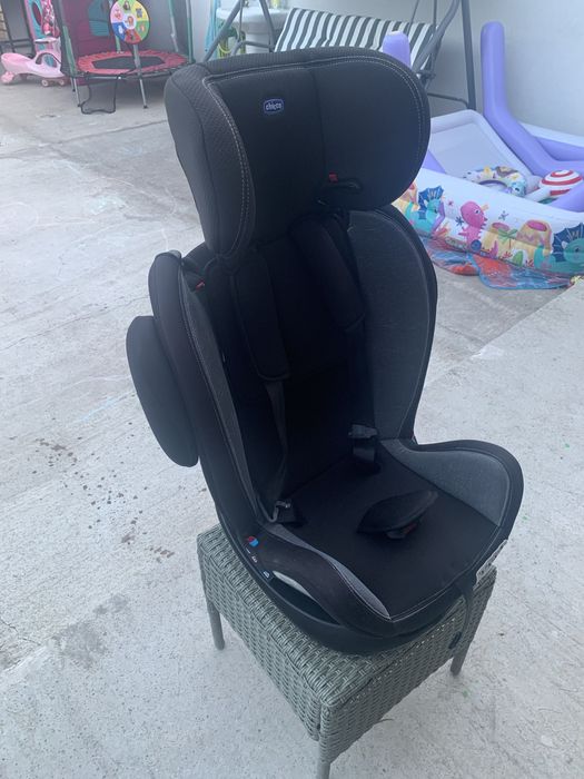Scaun auto rotativ chicco unico
