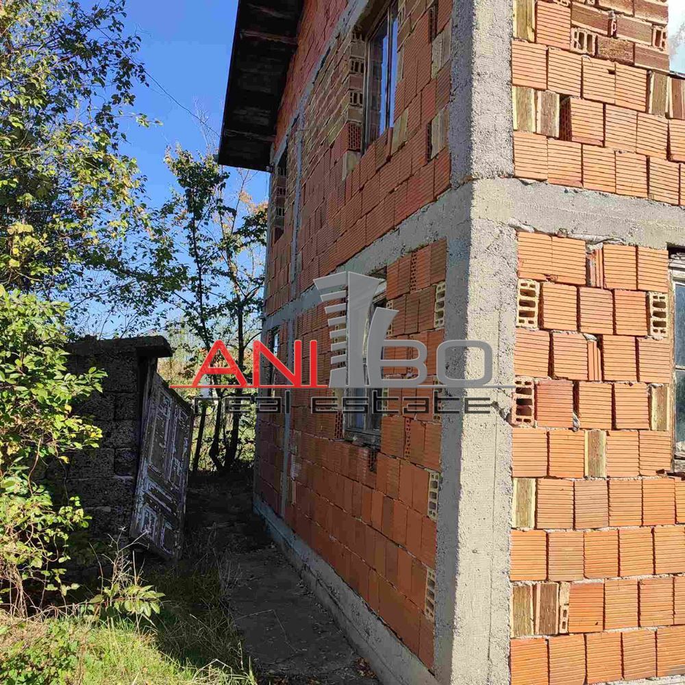 Продава се Къща в с. Долни Раковец, Област Перник - 140 кв.м за 465 €/кв.м - Снимка #1