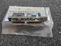 Embelma grila fata noua originala Audi A3 8P 

Cod Oe: 8P4 853 736