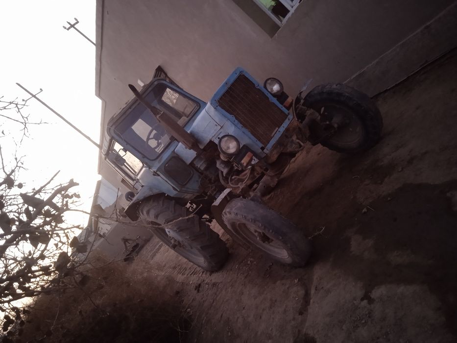 Mtz 80 sotiladi kelishilgan narxda