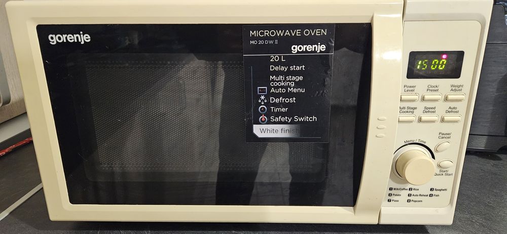 Cuptor Microunde ,funcție dezghețare,funcție gătit etc Franța