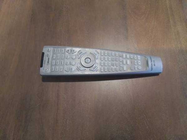 Като нов Harman Kardon avr235 с дистанционно