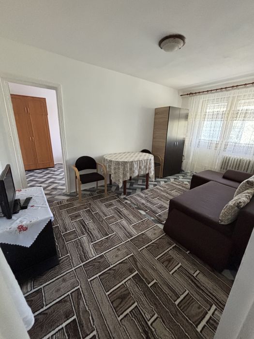 Apartament 2 camere Sucevei, Carrefour