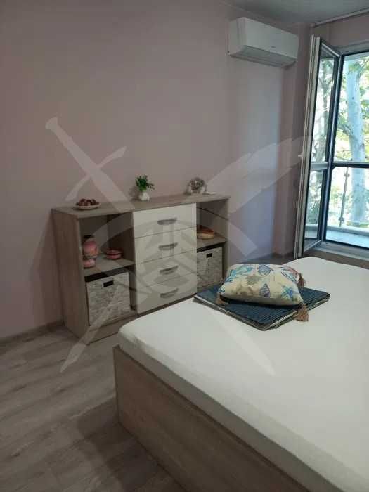 Дава се под наем Тристаен апартамент в Варна, Колхозен пазар - 86 кв.м за 625 € - Снимка #3