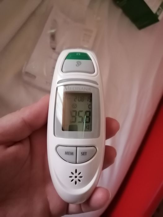 Termometru multifunctional cu infrarosu