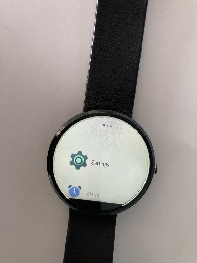 Motorola Moto 360 Часовник Smartwatch