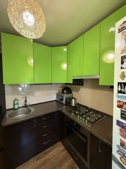 Тристаен имот в кв.Младост 2