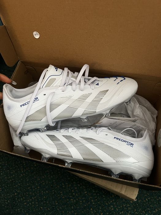 Ghete de fotbal Adidas Predator Pro FG ID3857