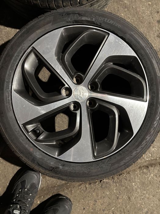 Jante hyundai tucson 2015-2019 originale 245/45 R19 cu anvelope vara