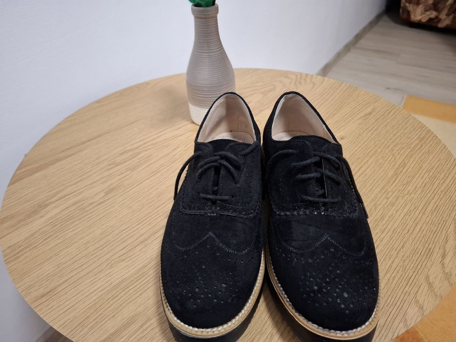 Продавам дамски обувки