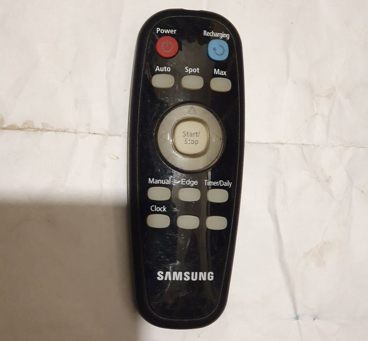 Aspirator robot Samsung SR8855 +telecomanda si doua virtual guard si