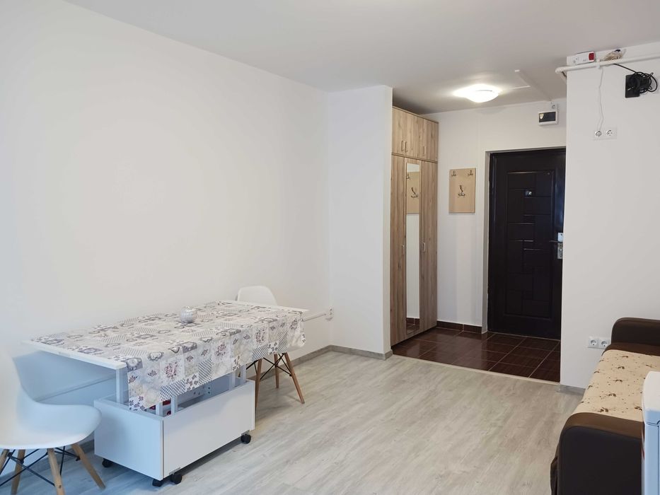 garsoniera 22mp, loc parcare in Dambul Rotund