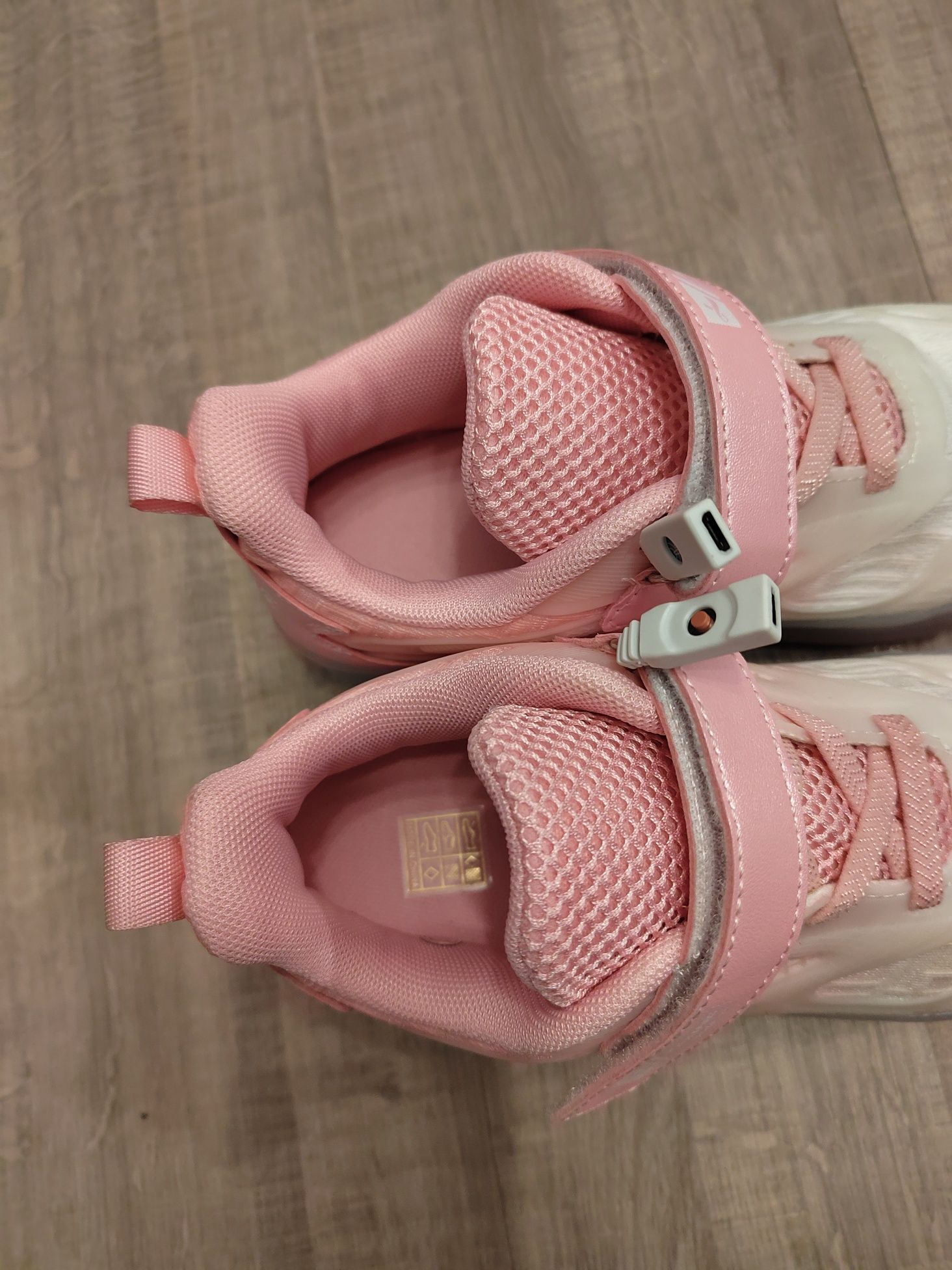 Pantofi sport cu role/ mărime 35