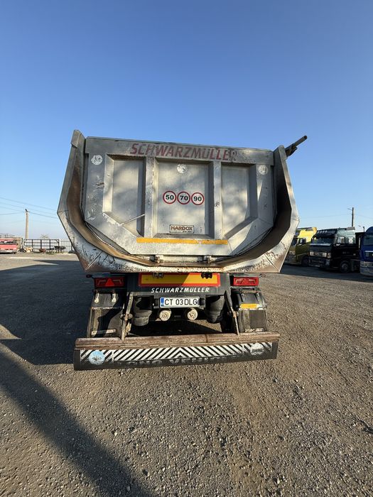 Semiremorca Schwarmuller