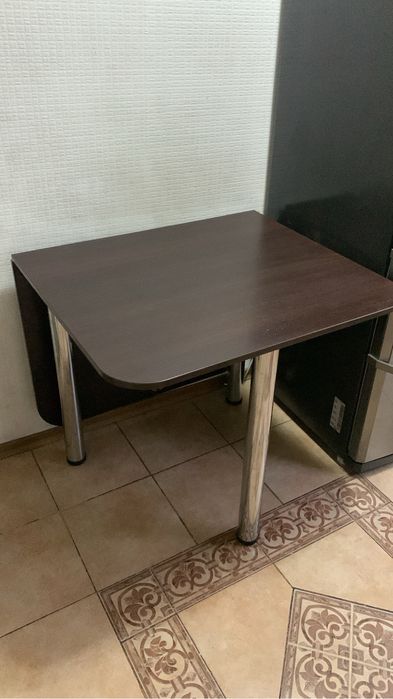 стол кухонный!!!