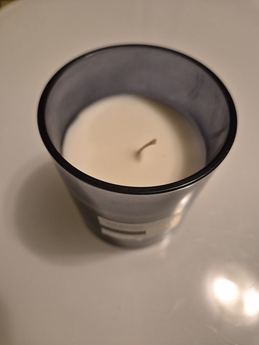 Lumanare parfumata Oud Grandeur Avon
