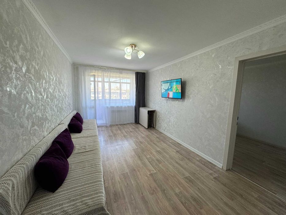 Теплая 3 комн. квартира на Юго-востоке, улица Язева. S=64м²