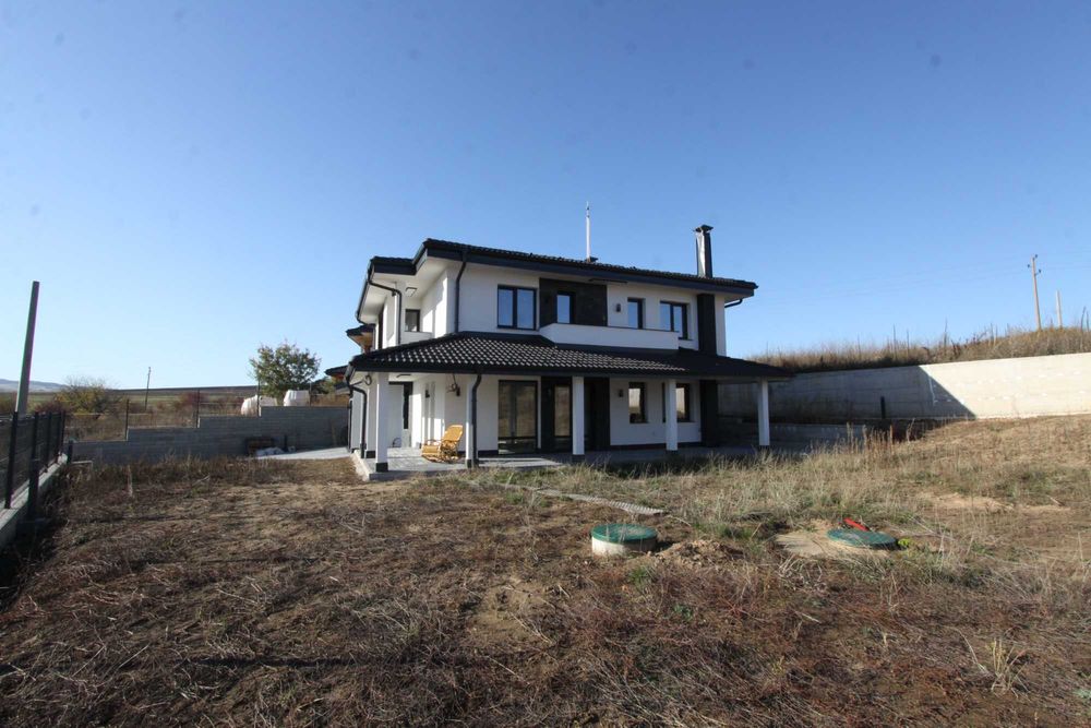 Продава се Къща в с. Гурмазово, Област София-област - 268 кв.м за 1956 €/кв.м - Снимка #12