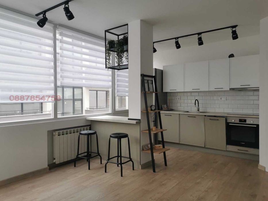 Тристаен апартамент близо до моста на Герджика