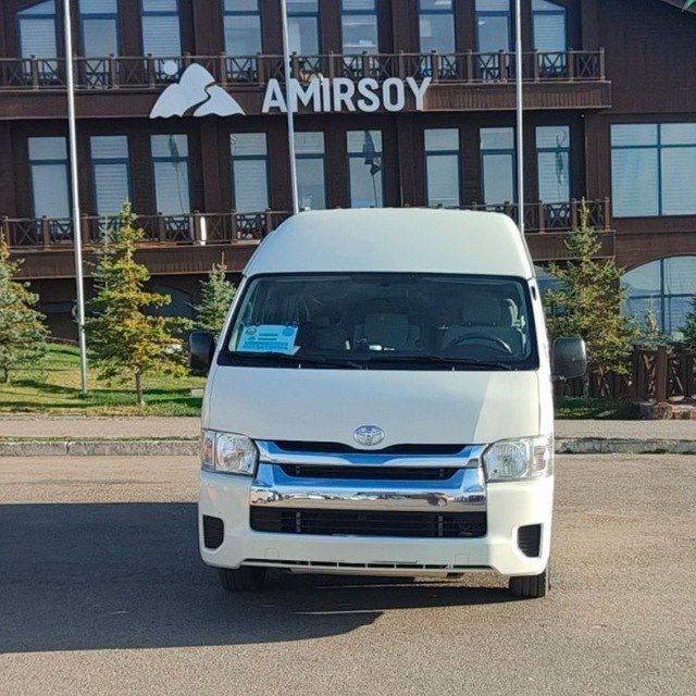 ПЕРЕВОЗКИ ПАССАЖИРОВ на микроавтобусе Тойоте хайс