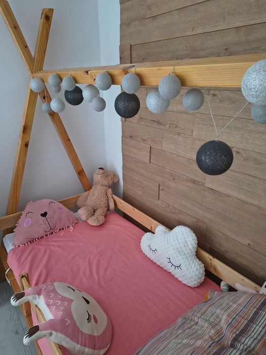 Vând pat copil model deosebit