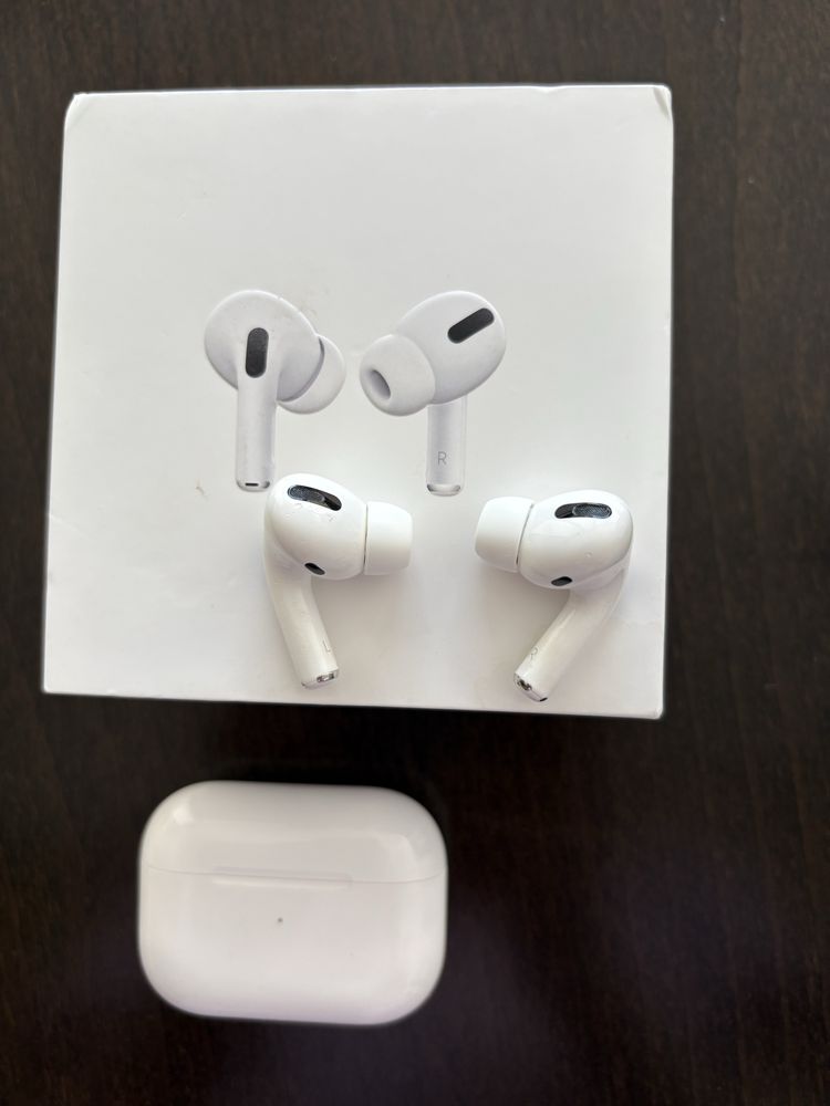 Airpods pro белые, идеальное состояние